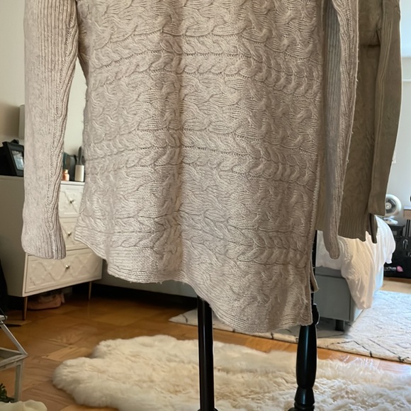 Athleta Cable knit cashmere blend asymmetrical sweater - Picture 3 of 10